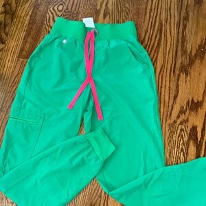 Figs technical scrubs green